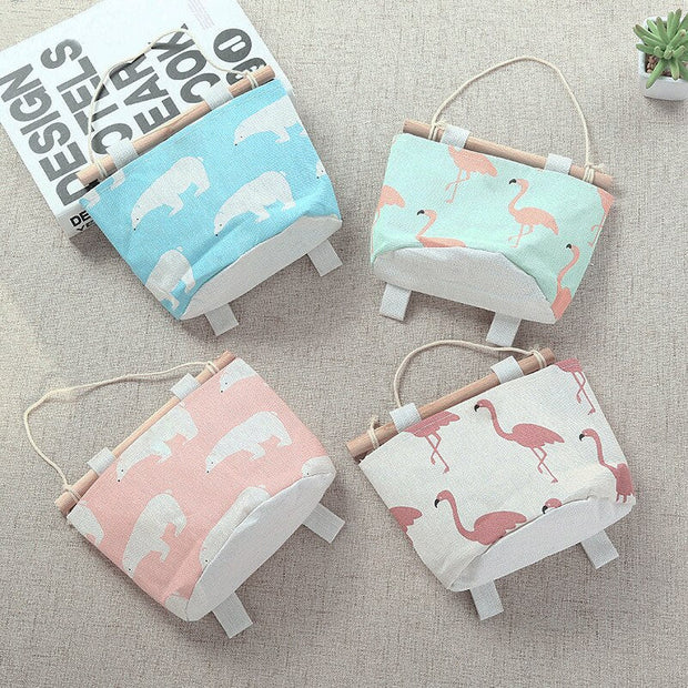 Petit panier de rangement mural